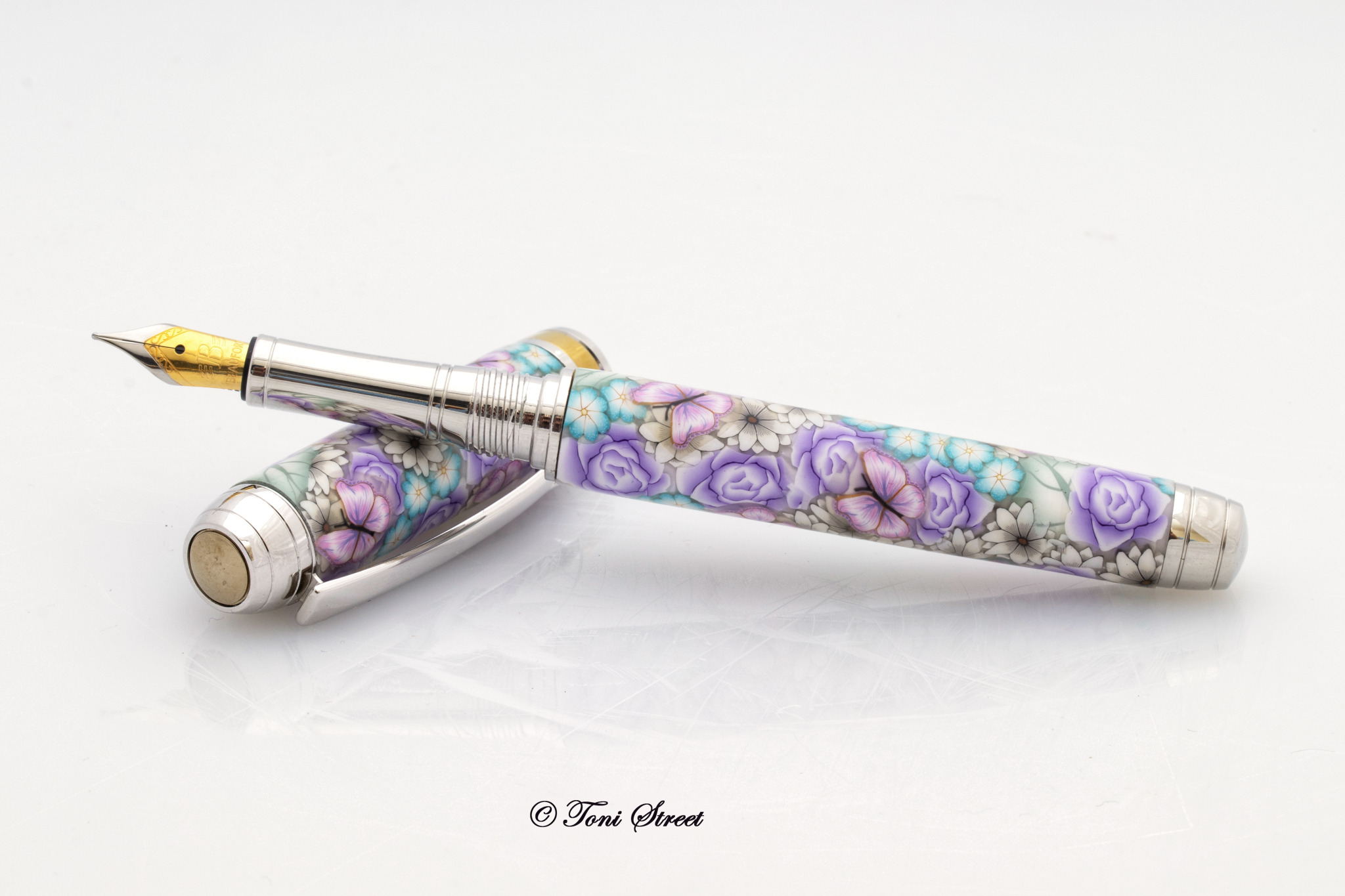 Pastel Dreams Fountain Pen - Image 2